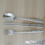 Titanium tableware